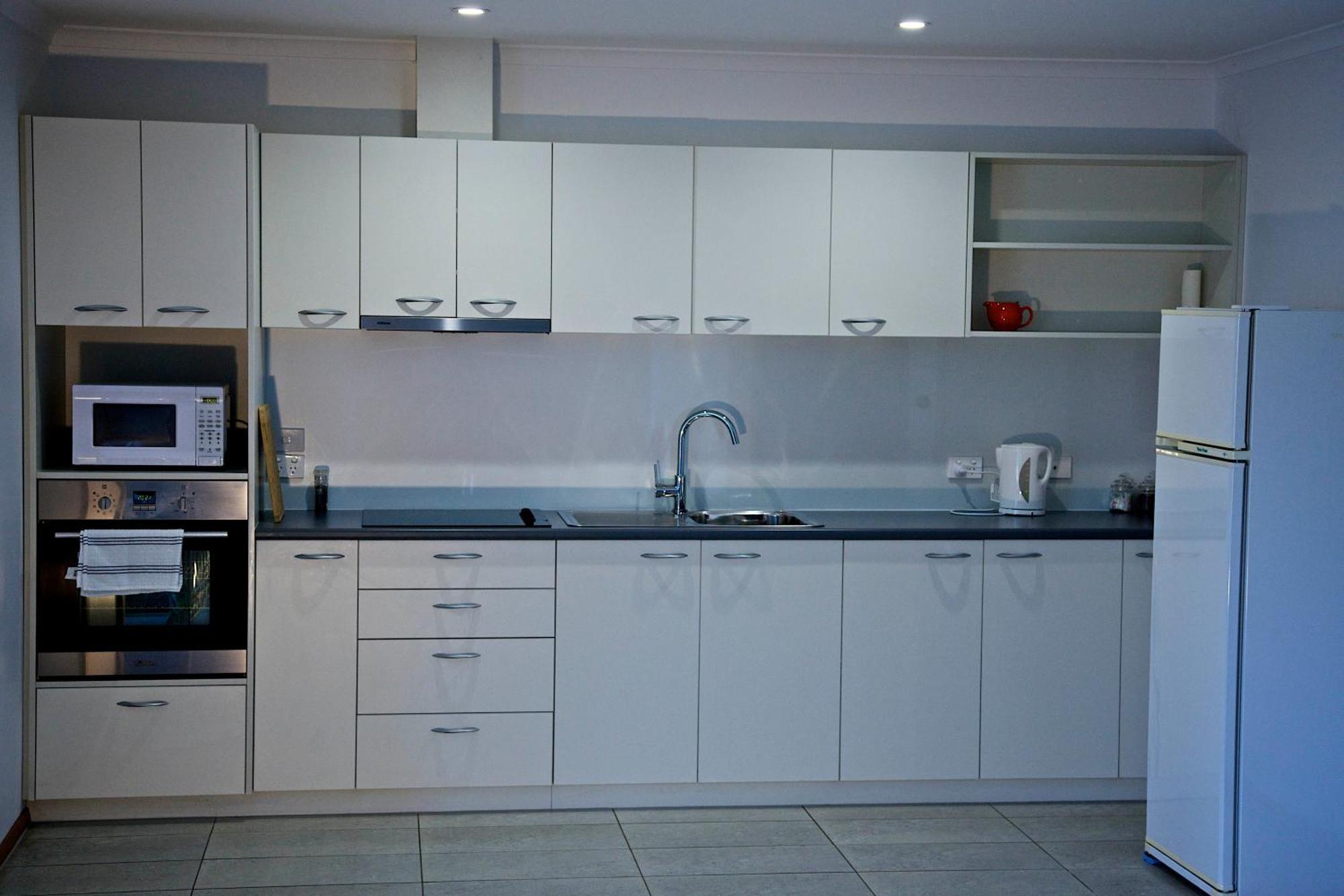 Penguin Beachfront Apartments Phòng bức ảnh