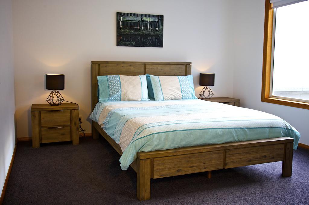 Penguin Beachfront Apartments Phòng bức ảnh