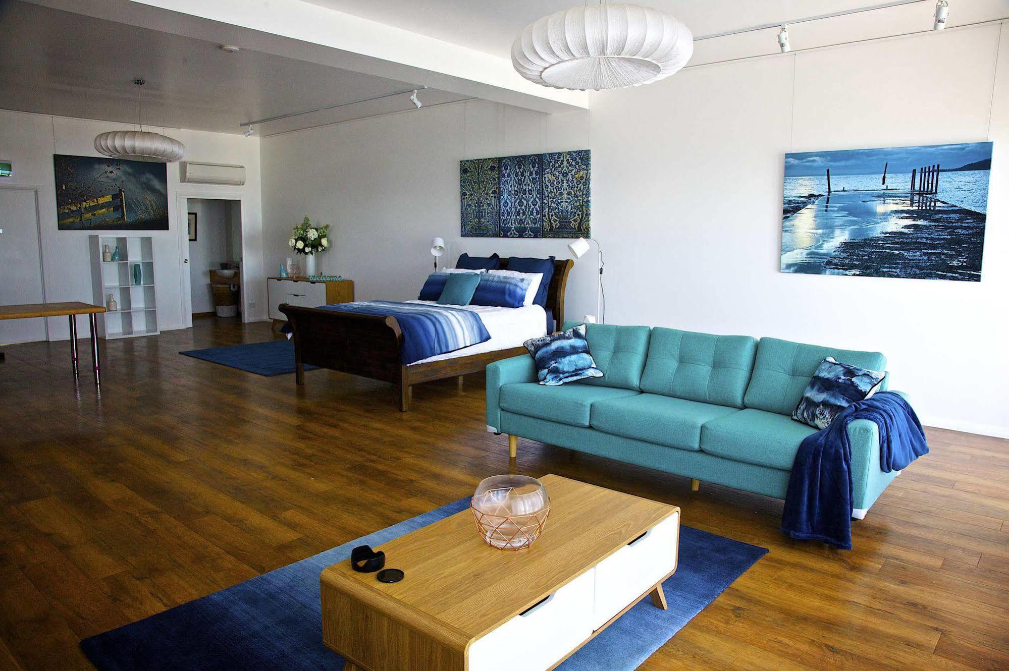 Penguin Beachfront Apartments Ngoại thất bức ảnh